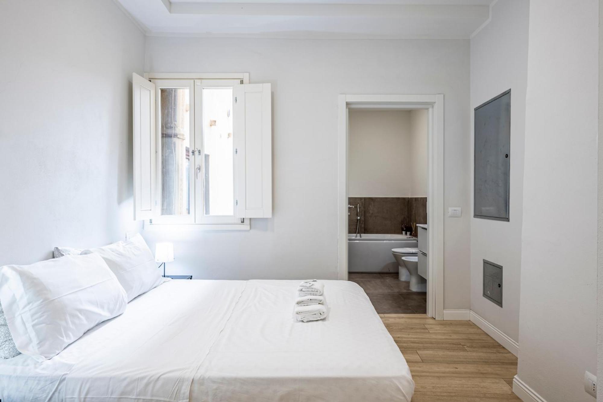 10 Minuti Duomo - Double Suite Con Idromassaggio Florença Exterior foto