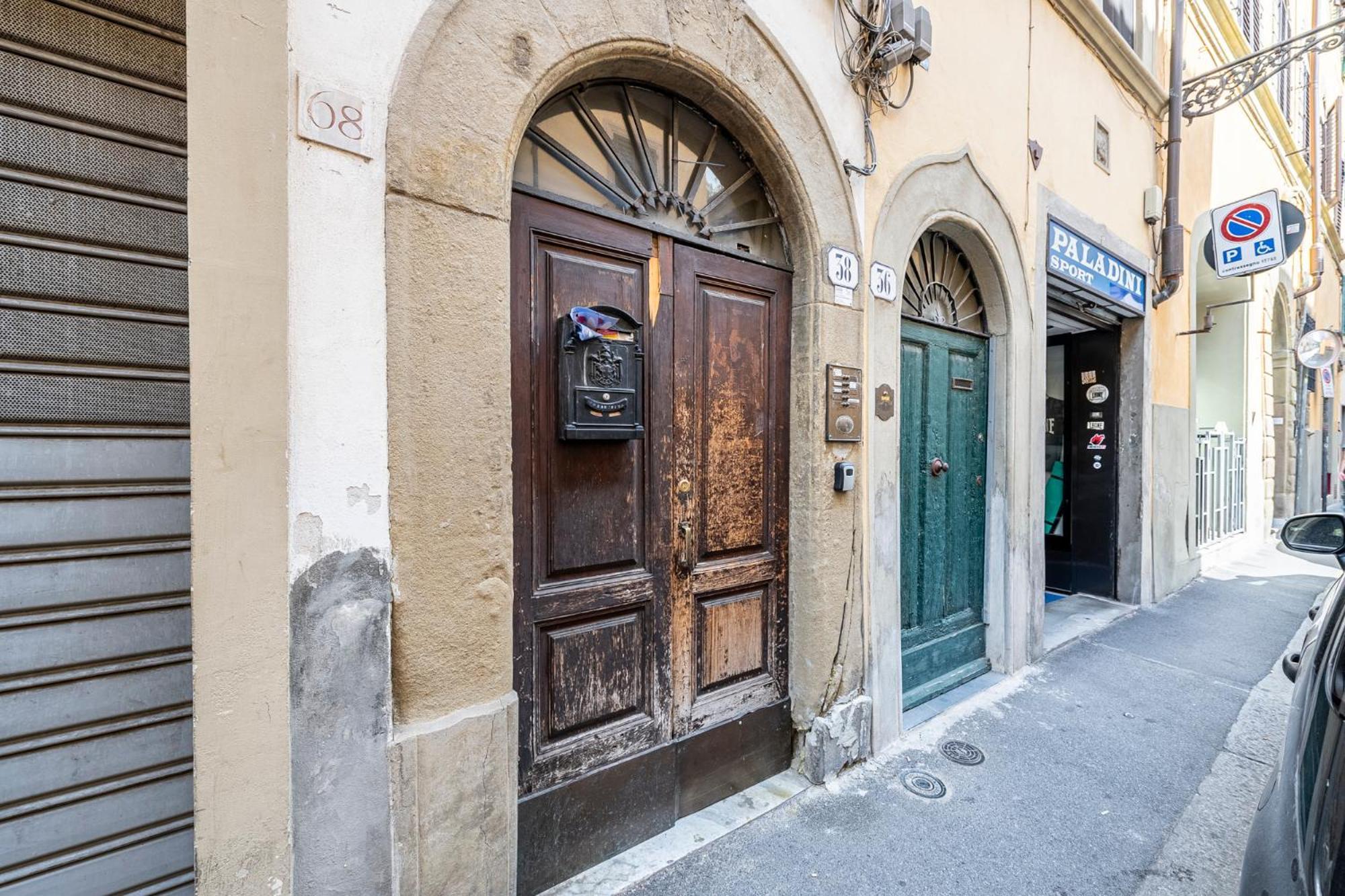 10 Minuti Duomo - Double Suite Con Idromassaggio Florença Exterior foto